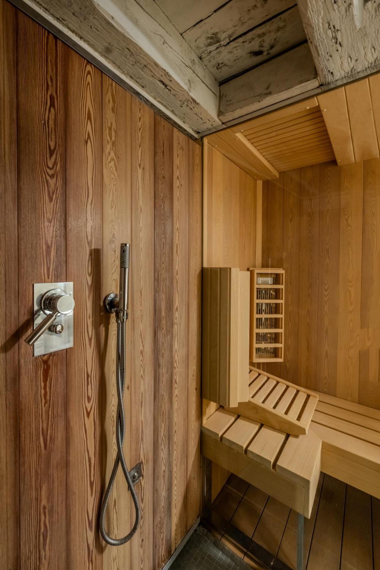 Duomo 8 Min Walk - Sauna Privata, Design & Wi-fi Milano
