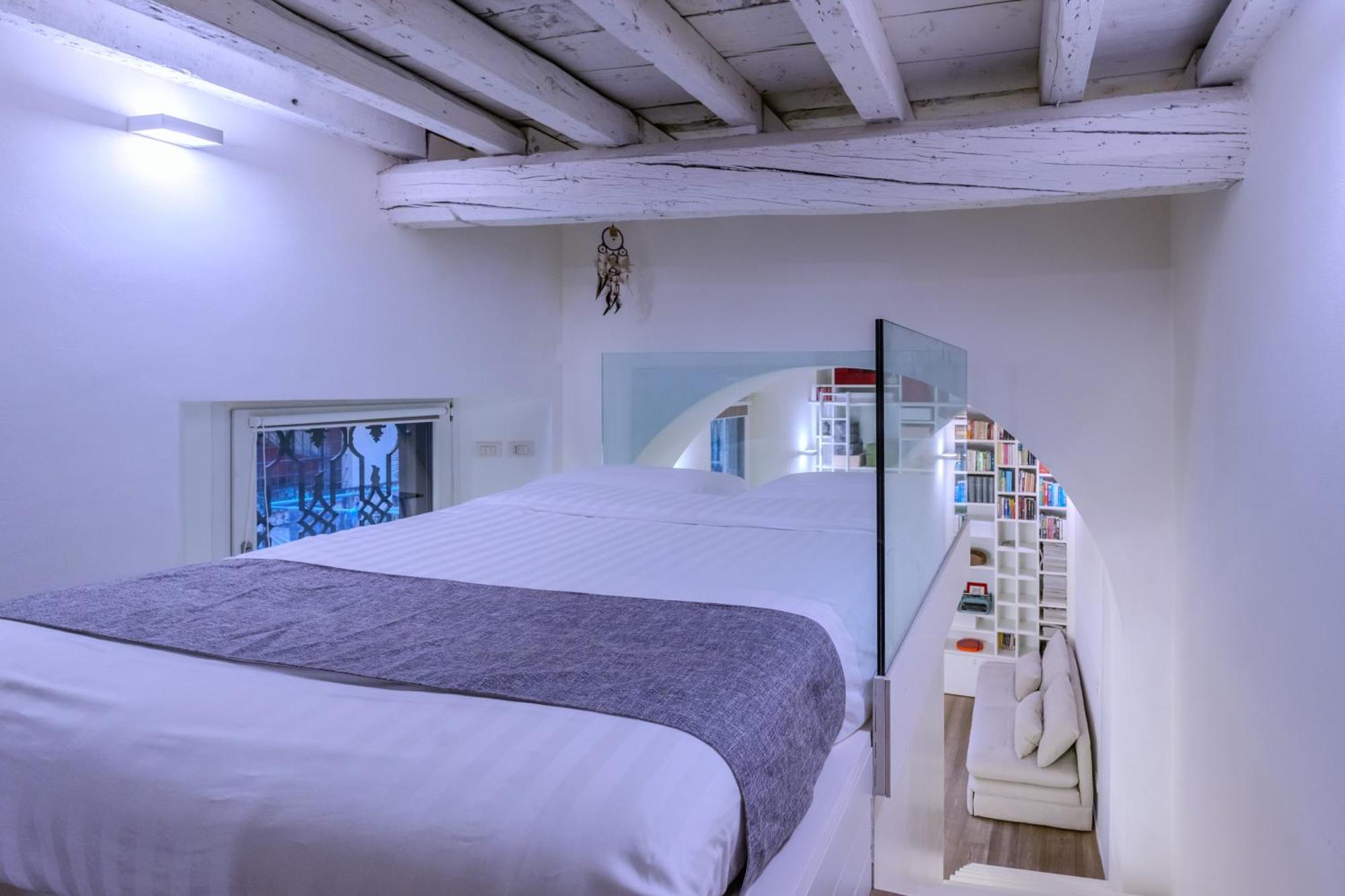 Duomo 8 Min Walk - Sauna Privata, Design & Wi-fi Appartement Milan